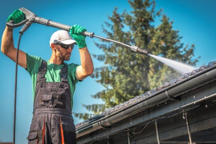 California’s New Roof Cleaning Requirement for Homeowners’ Insurance