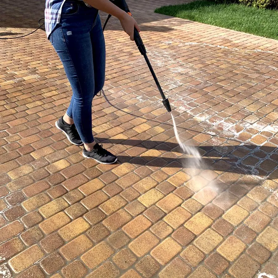 driveway pressure washing in San Diego