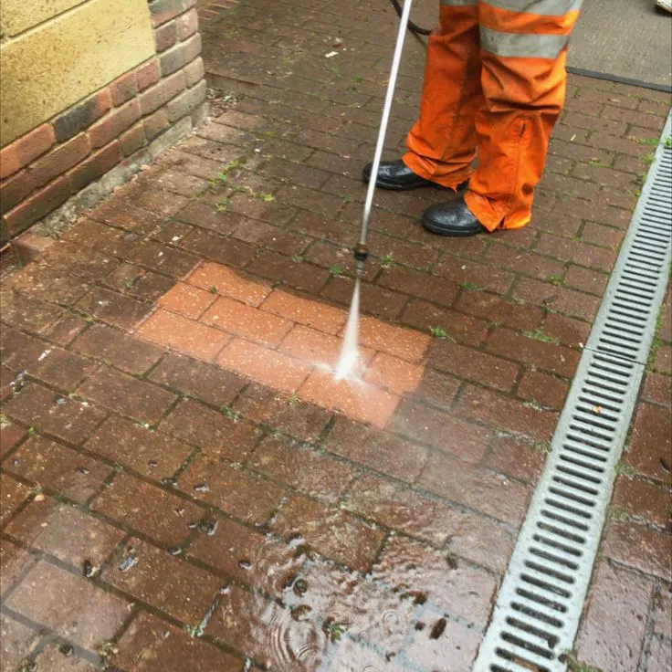 driveway pressure washing in San Diego