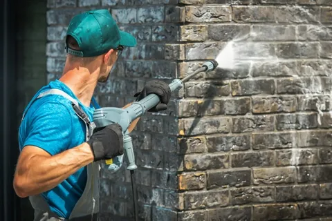 Pressure Washing Services in Poway